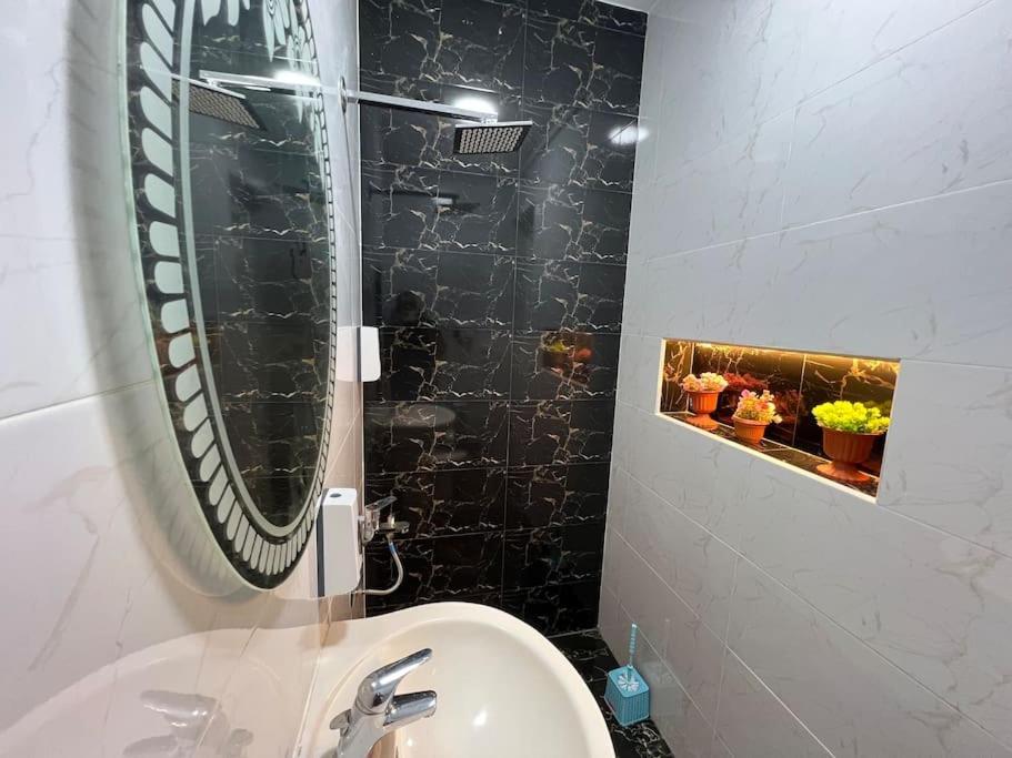 Luxury Apartment Downtown Каир Экстерьер фото